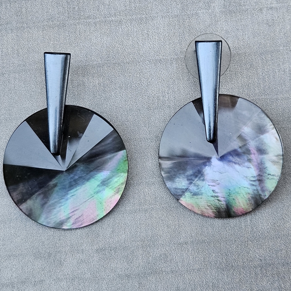 Kendra Scott Black Jolie Mother-Of-Pearl Disc Earrings